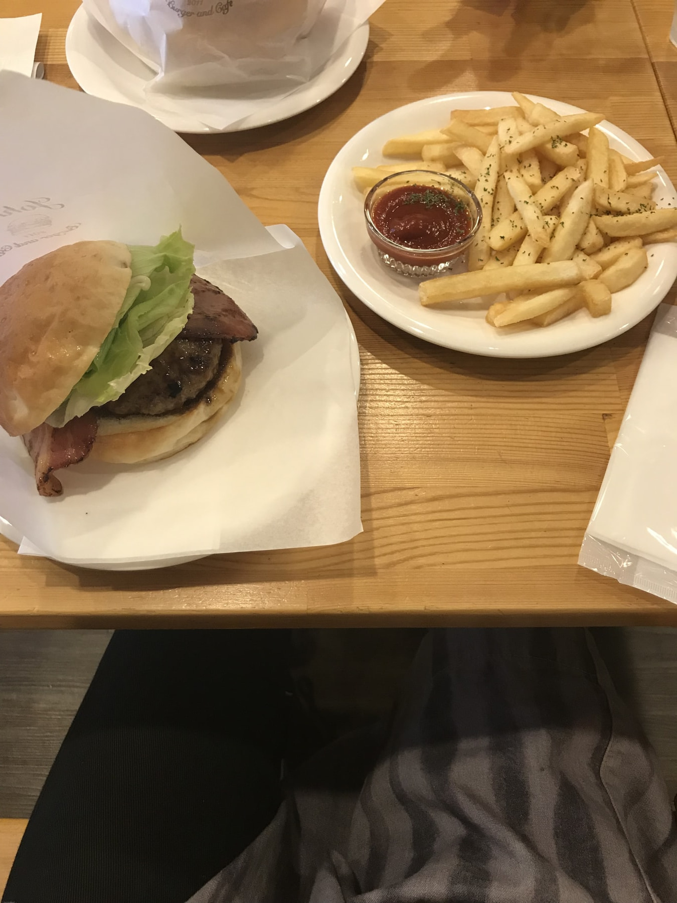 ハンバーガー！！